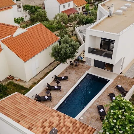 Vila Nola *