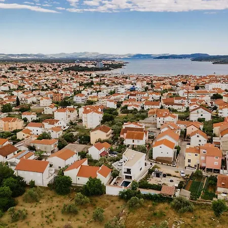 Nola Vila Vodice